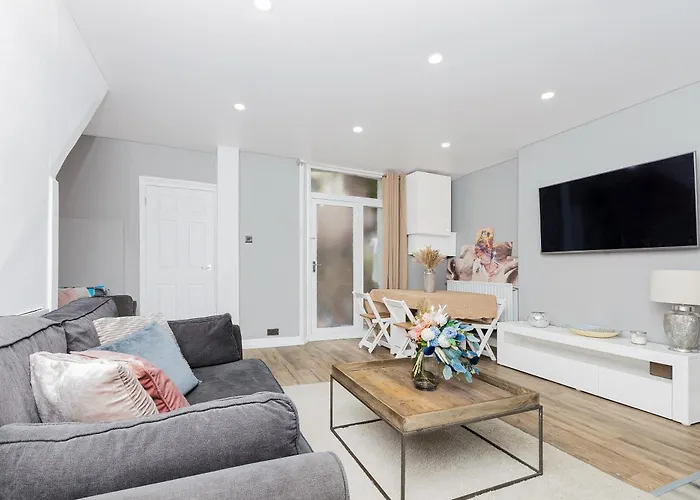 2Br Flat In Kensington, 2 Mints Earl\'S Court Tube