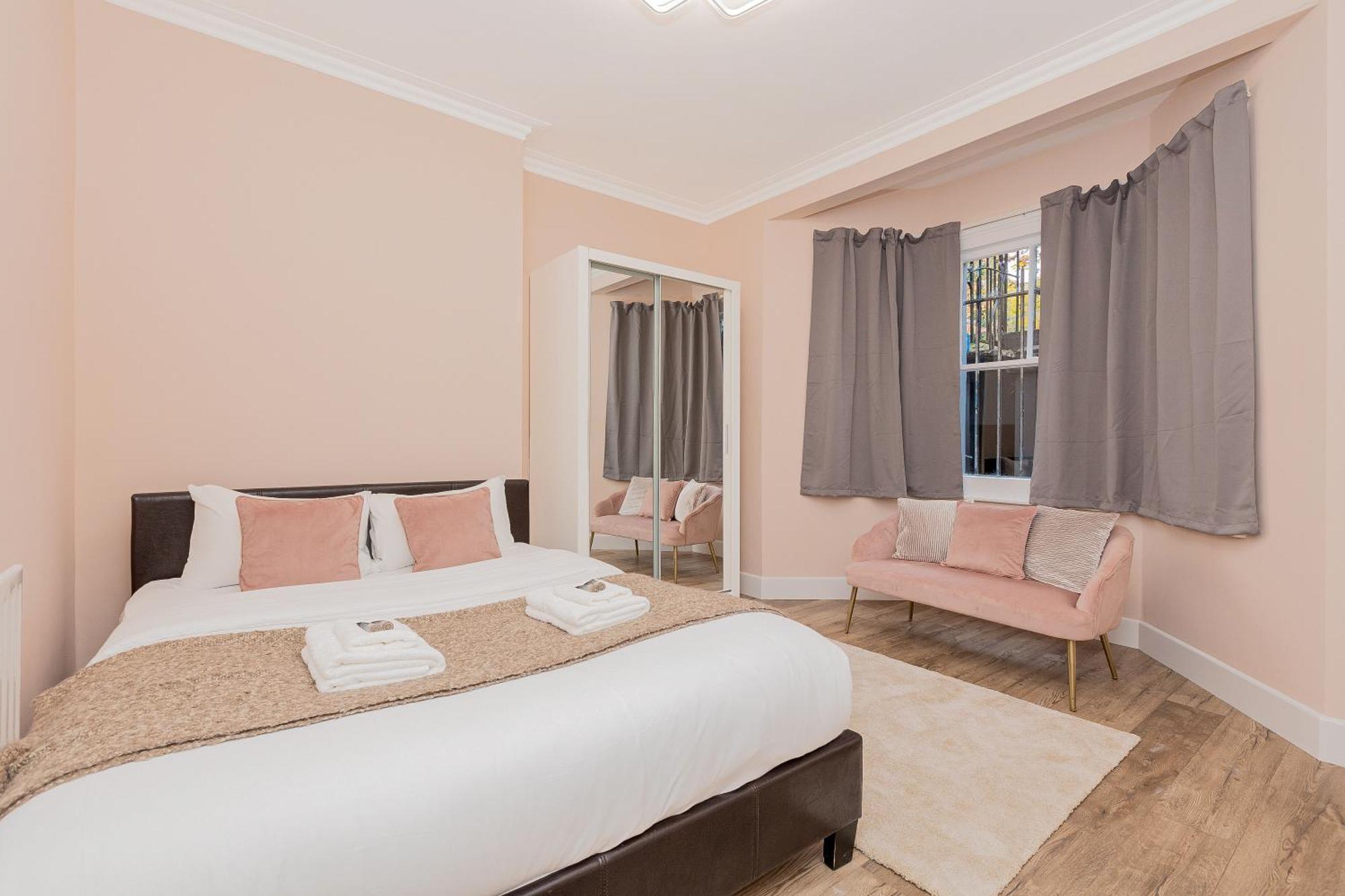 2br Flat In Kensington, 2 Mints Earl's Court Tube Appartamento Londra