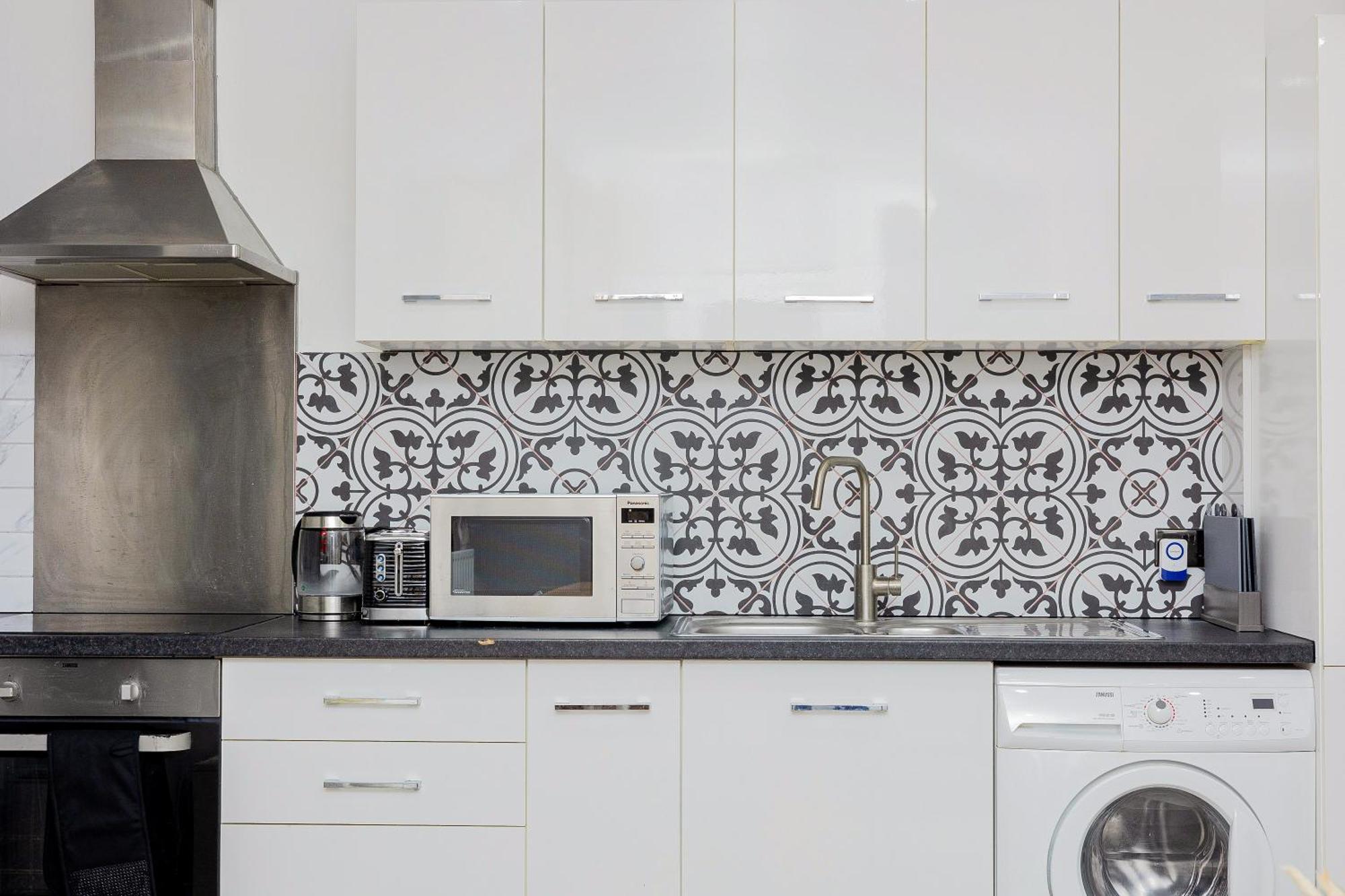 2br Flat In Kensington, 2 Mints Earl's Court Tube Appartamento Londra